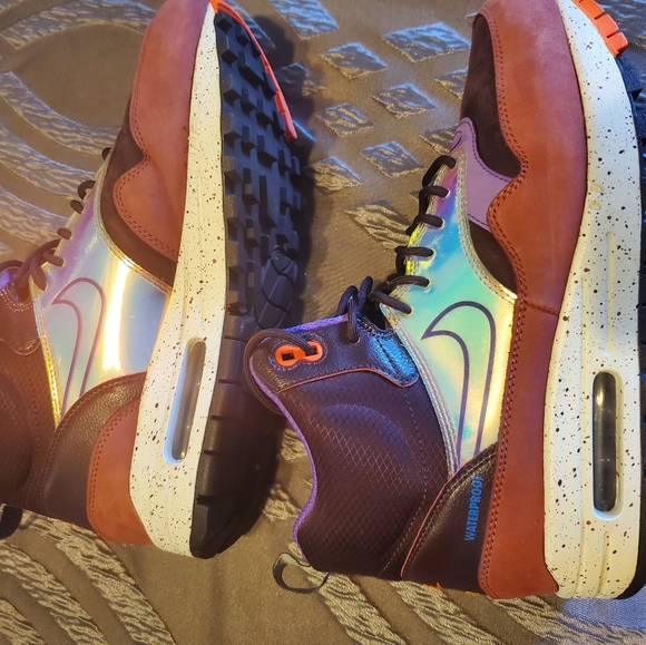 Nike sneakers - Picture 3 of 7